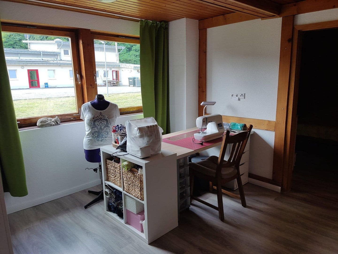 Prodej bytu 6+1 128 m², Bahnhofstr. 81, Hauenstein, Porýní-Falc Prodej bytu 6+1 128 m², Bahnhofstr. 81, Hauenstein, Porýní-Falc