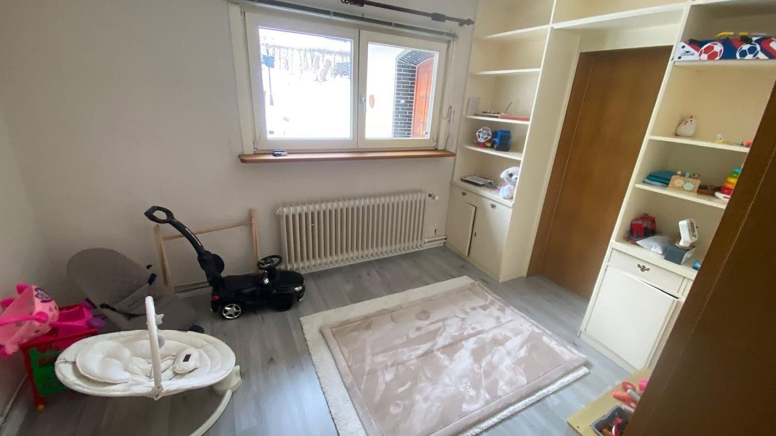 Prodej domu 248 m², pozemek 2.428 m², Bad Schwartau, Šlesvicko-Holštýnsko Prodej domu 248 m², pozemek 2.428 m², Bad Schwartau, Šlesvicko-Holštýnsko
