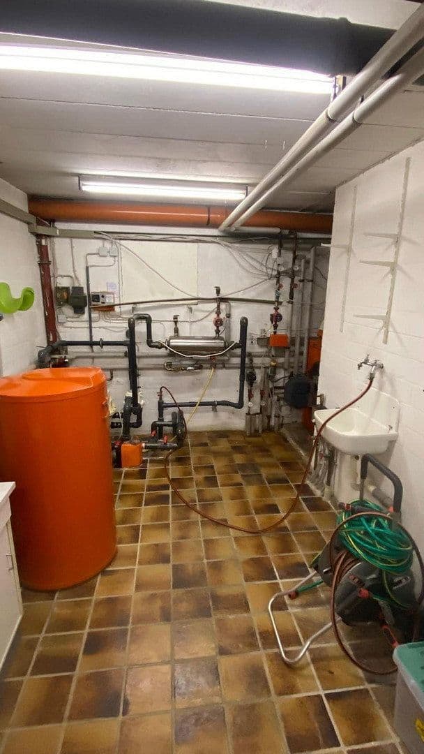 Prodej domu 248 m², pozemek 2.428 m², Bad Schwartau, Šlesvicko-Holštýnsko Prodej domu 248 m², pozemek 2.428 m², Bad Schwartau, Šlesvicko-Holštýnsko