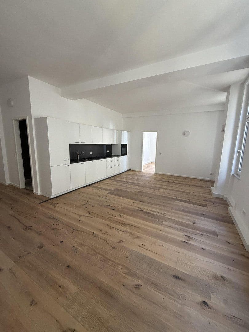 Pronájem bytu 2+1 60 m², Rieckestraße 26, Stuttgart, Bádensko-Württembersko Pronájem bytu 2+1 60 m², Rieckestraße 26, Stuttgart, Bádensko-Württembersko