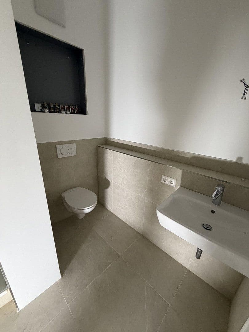 Pronájem bytu 2+1 60 m², Rieckestraße 26, Stuttgart, Bádensko-Württembersko Pronájem bytu 2+1 60 m², Rieckestraße 26, Stuttgart, Bádensko-Württembersko