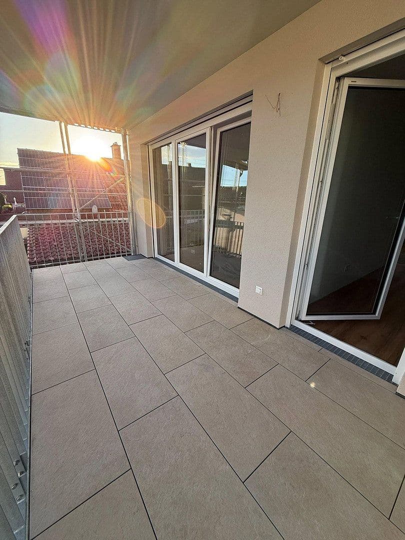 Pronájem bytu 4+1 77 m², Esslingen am Neckar, Bádensko-Württembersko Pronájem bytu 4+1 77 m², Esslingen am Neckar, Bádensko-Württembersko