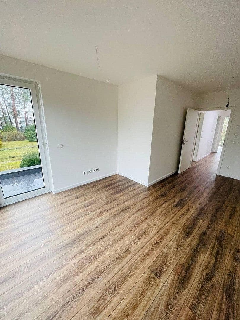 Pronájem domu 170 m², pozemek 508 m², Rembrandstraße 67, Blankenfelde-Mahlow, Braniborsko Pronájem domu 170 m², pozemek 508 m², Rembrandstraße 67, Blankenfelde-Mahlow, Braniborsko