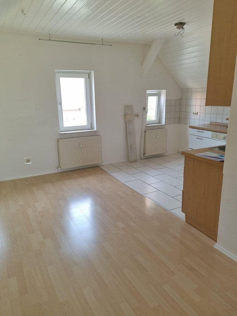 Pronájem bytu 3+1 76 m², Hauptstr. 17, Neuweiler, Bádensko-Württembersko Pronájem bytu 3+1 76 m², Hauptstr. 17, Neuweiler, Bádensko-Württembersko