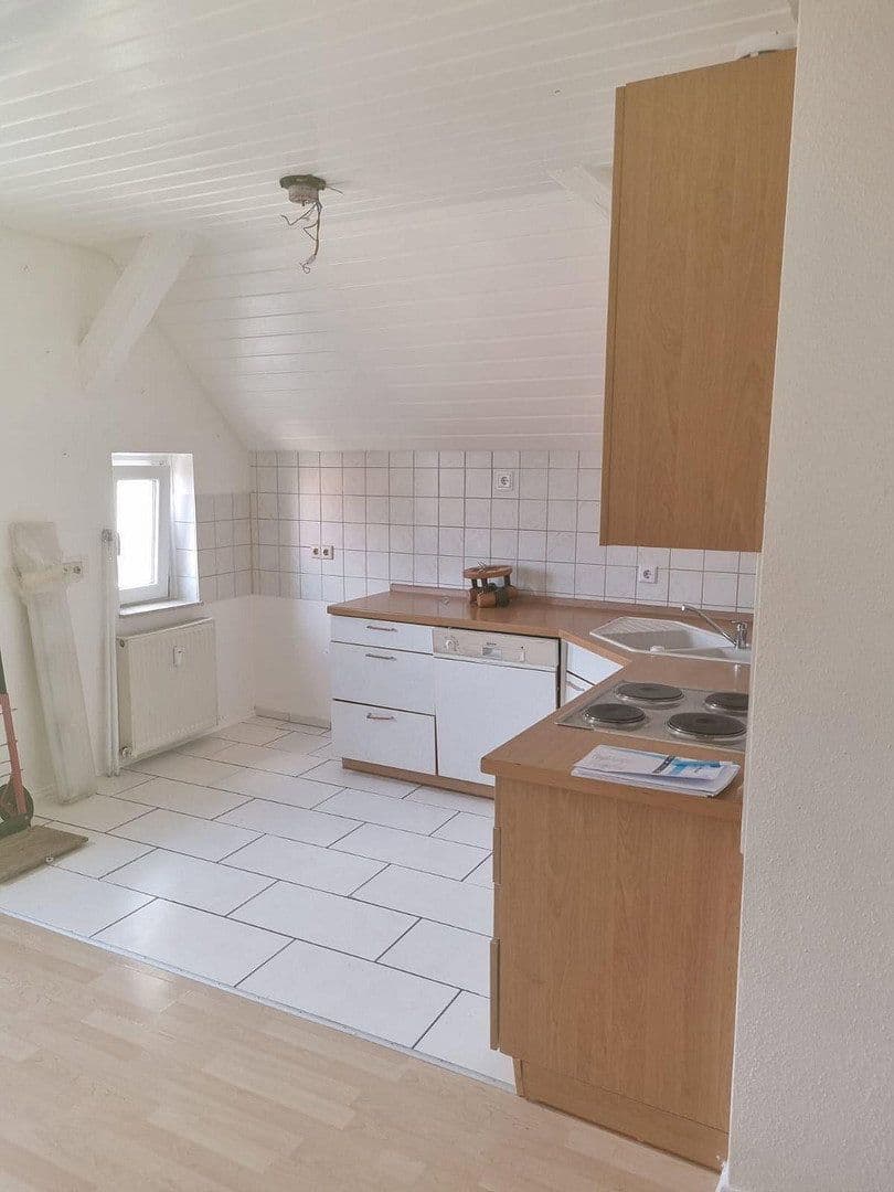 Pronájem bytu 3+1 76 m², Hauptstr. 17, Neuweiler, Bádensko-Württembersko Pronájem bytu 3+1 76 m², Hauptstr. 17, Neuweiler, Bádensko-Württembersko