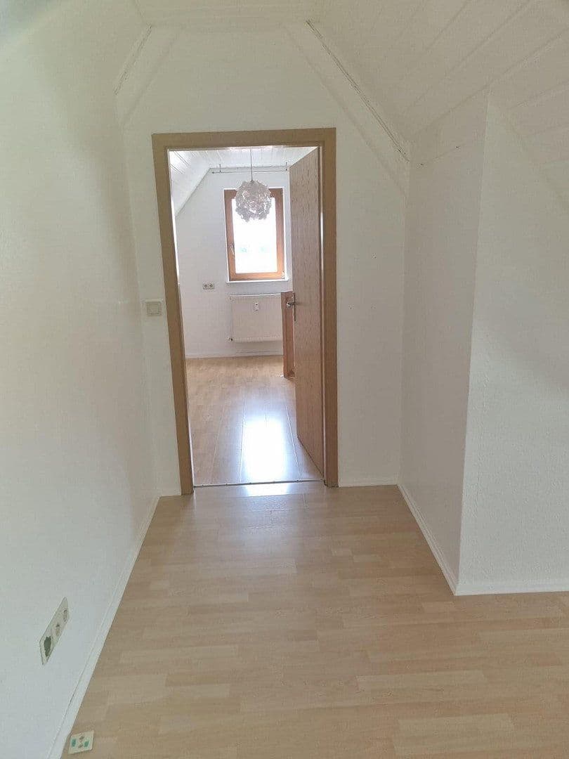 Pronájem bytu 3+1 76 m², Hauptstr. 17, Neuweiler, Bádensko-Württembersko Pronájem bytu 3+1 76 m², Hauptstr. 17, Neuweiler, Bádensko-Württembersko