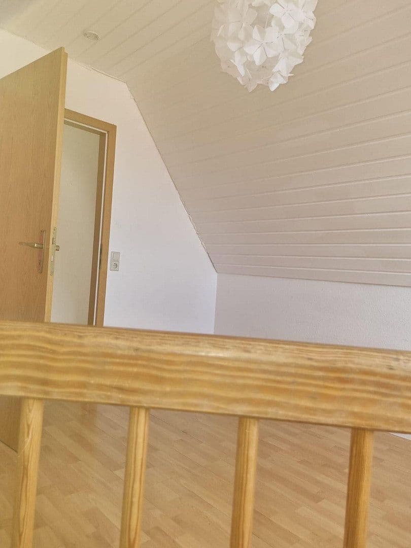 Pronájem bytu 3+1 76 m², Hauptstr. 17, Neuweiler, Bádensko-Württembersko Pronájem bytu 3+1 76 m², Hauptstr. 17, Neuweiler, Bádensko-Württembersko