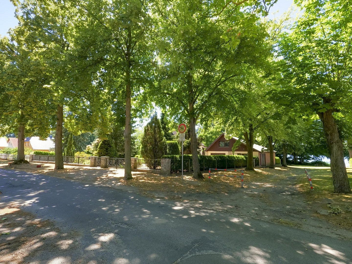 Prodej domu 145 m², pozemek 1.290 m², Am Kutzingsee, Storkow (Mark), Braniborsko Prodej domu 145 m², pozemek 1.290 m², Am Kutzingsee, Storkow (Mark), Braniborsko