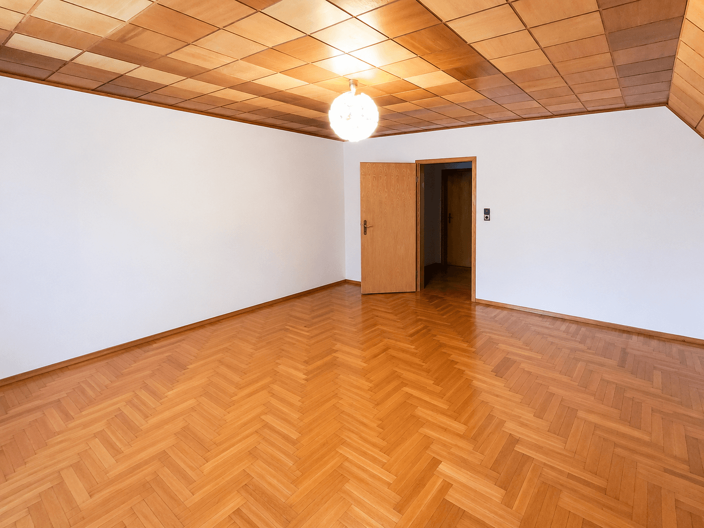 Prodej domu 145 m², pozemek 1.290 m², Am Kutzingsee, Storkow (Mark), Braniborsko Prodej domu 145 m², pozemek 1.290 m², Am Kutzingsee, Storkow (Mark), Braniborsko