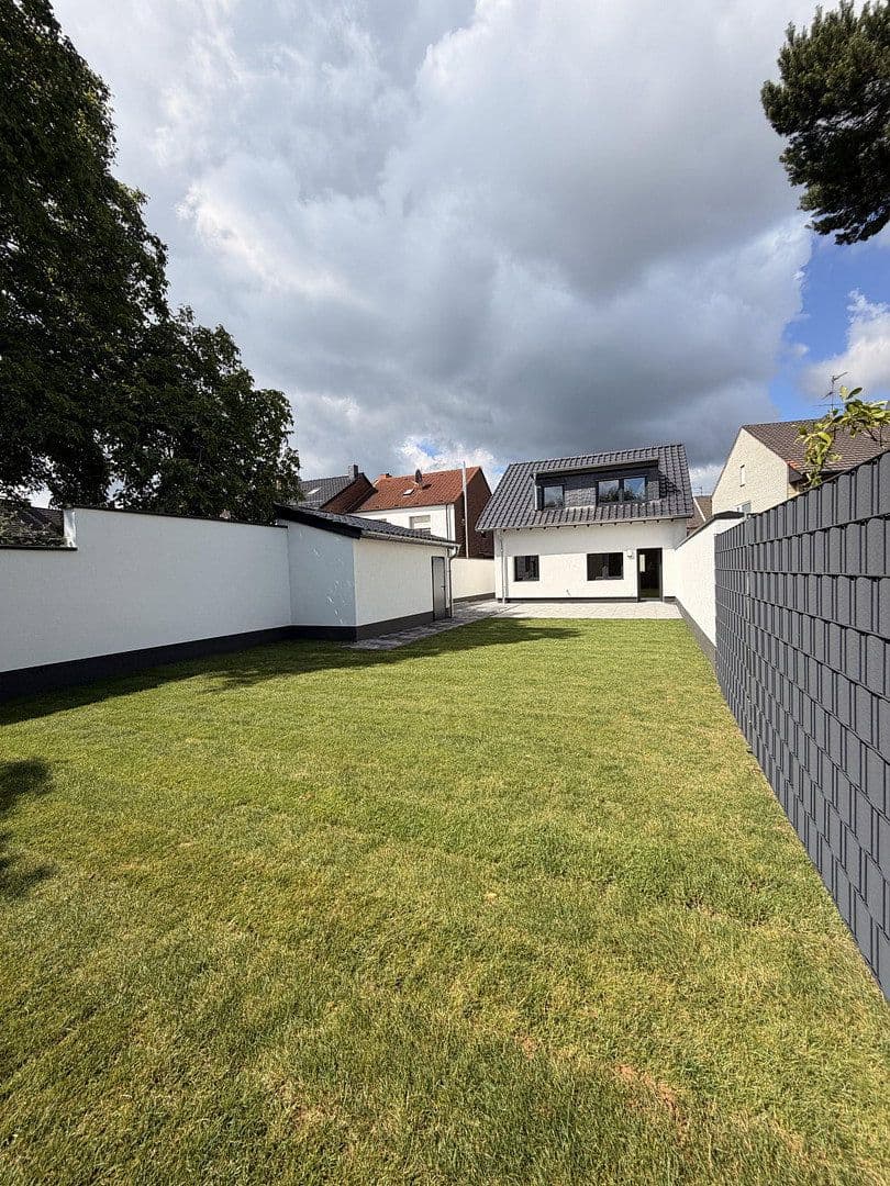 Prodej domu 112 m², pozemek 1.000 m², Niederzier, Severní Porýní-Vestfálsko Prodej domu 112 m², pozemek 1.000 m², Niederzier, Severní Porýní-Vestfálsko
