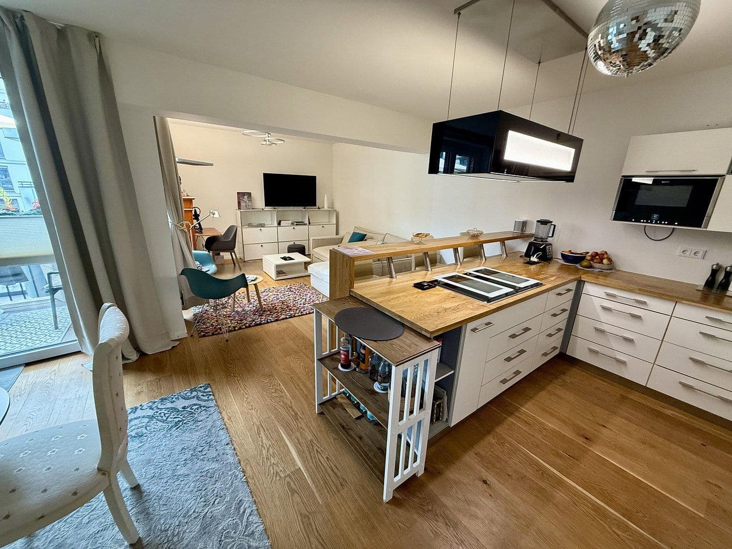Prodej bytu 4+1 104 m², Hamburg, Hamburg Prodej bytu 4+1 104 m², Hamburg, Hamburg