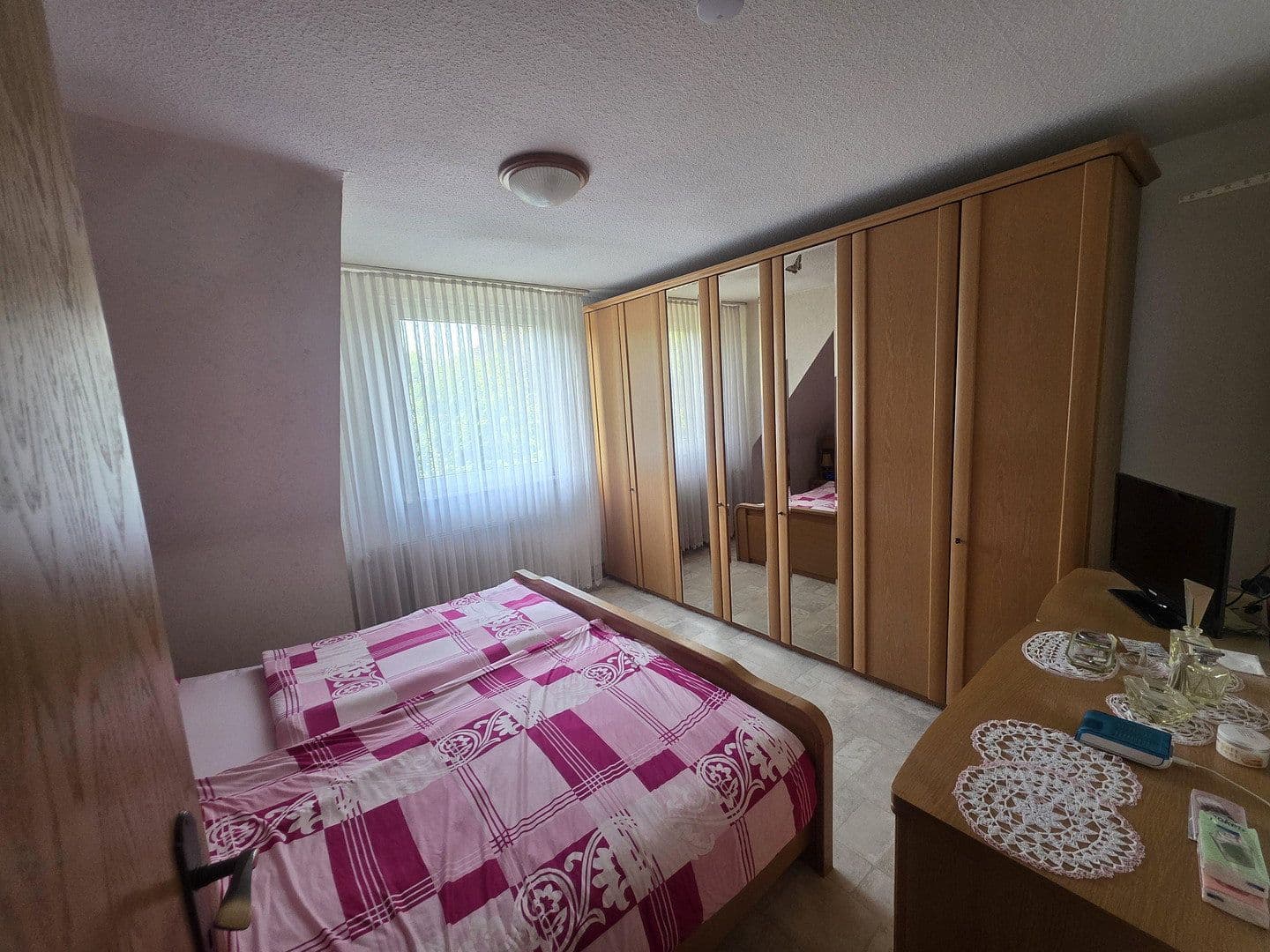 Prodej bytu 5+1 105 m², Kirchbachstr. 12 A, Mülheim an der Ruhr, Severní Porýní-Vestfálsko Prodej bytu 5+1 105 m², Kirchbachstr. 12 A, Mülheim an der Ruhr, Severní Porýní-Vestfálsko