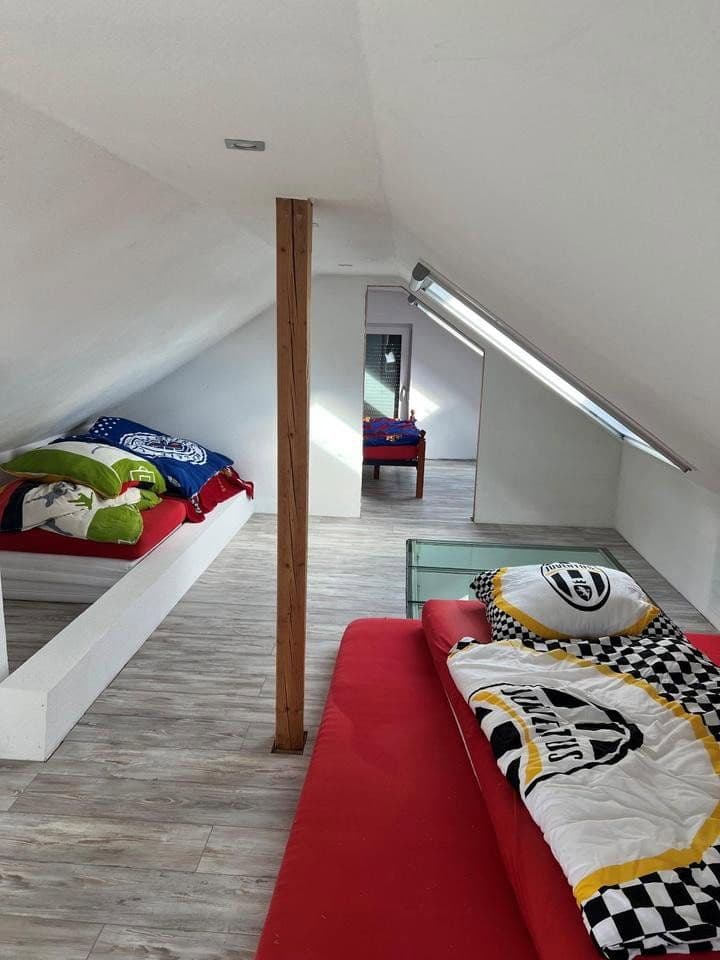 Prodej domu 50 m², pozemek 1.080 m², Herbrechtingen, Bádensko-Württembersko Prodej domu 50 m², pozemek 1.080 m², Herbrechtingen, Bádensko-Württembersko
