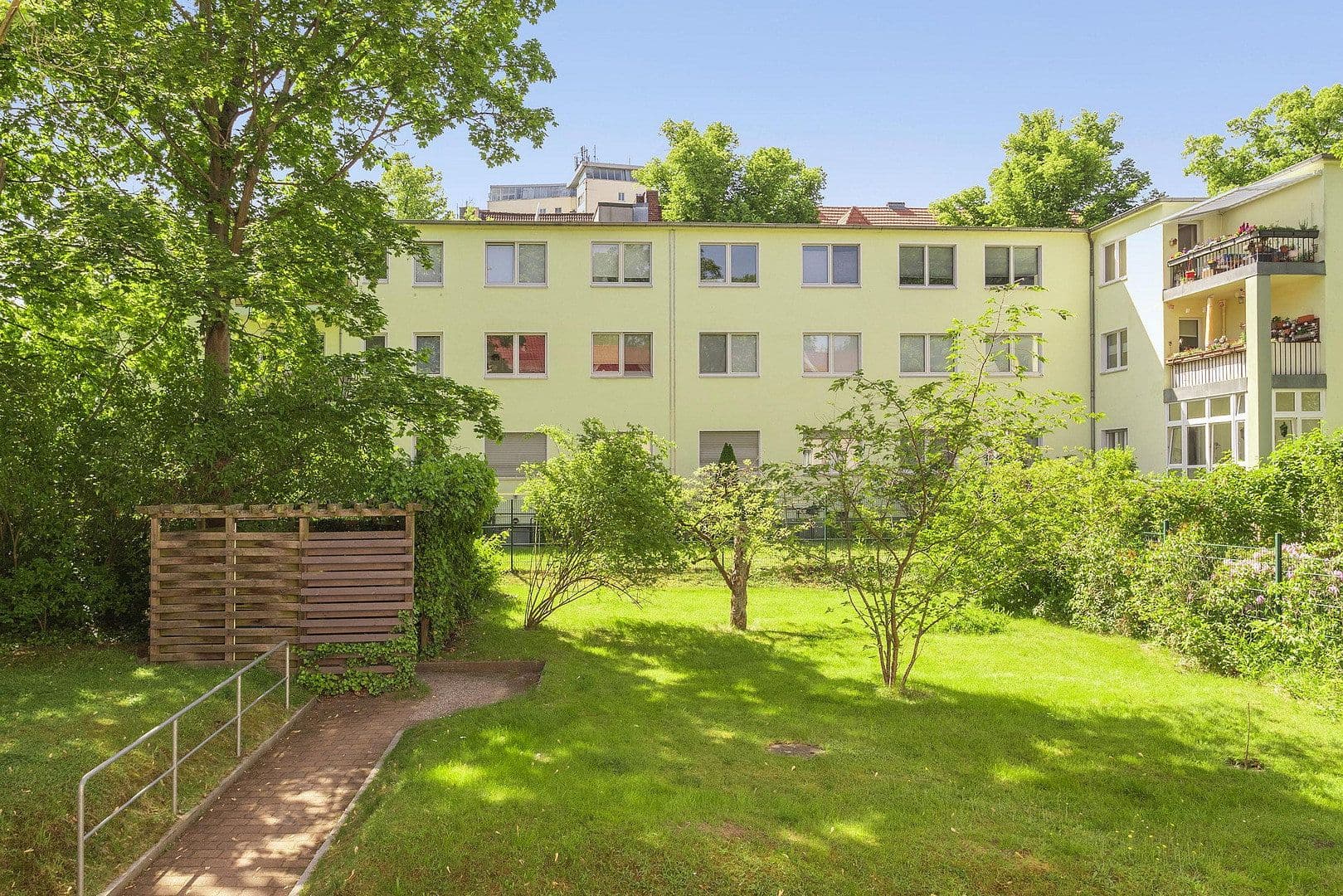 Prodej bytu 3+1 68 m², Berlin, Berlín Prodej bytu 3+1 68 m², Berlin, Berlín