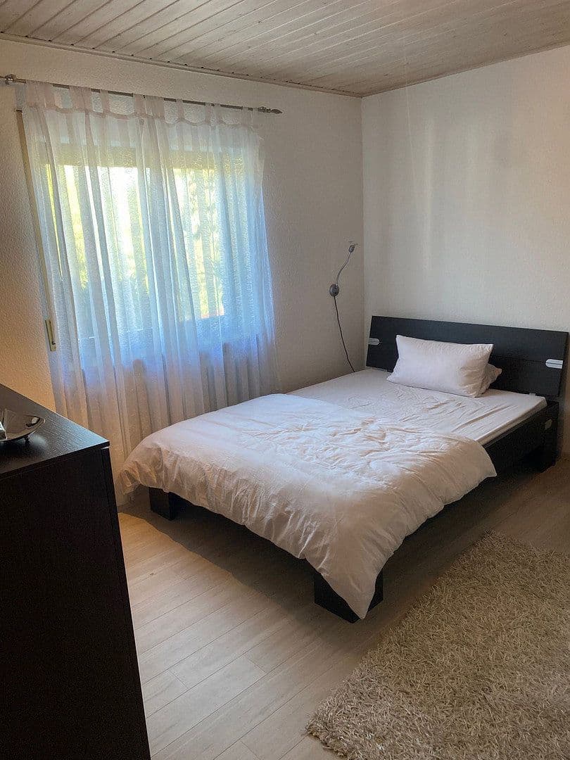 Prodej domu 160 m², pozemek 950 m², Hainstraße 15, Billigheim, Bádensko-Württembersko Prodej domu 160 m², pozemek 950 m², Hainstraße 15, Billigheim, Bádensko-Württembersko