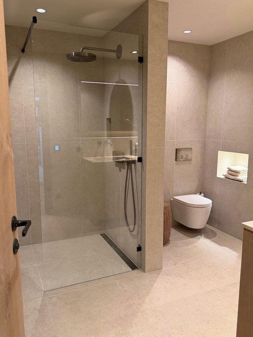 Prodej domu 259 m², pozemek 710 m², Am Strom 4b, Ahrenshoop, Mecklenburg-Vorpommern Prodej domu 259 m², pozemek 710 m², Am Strom 4b, Ahrenshoop, Mecklenburg-Vorpommern