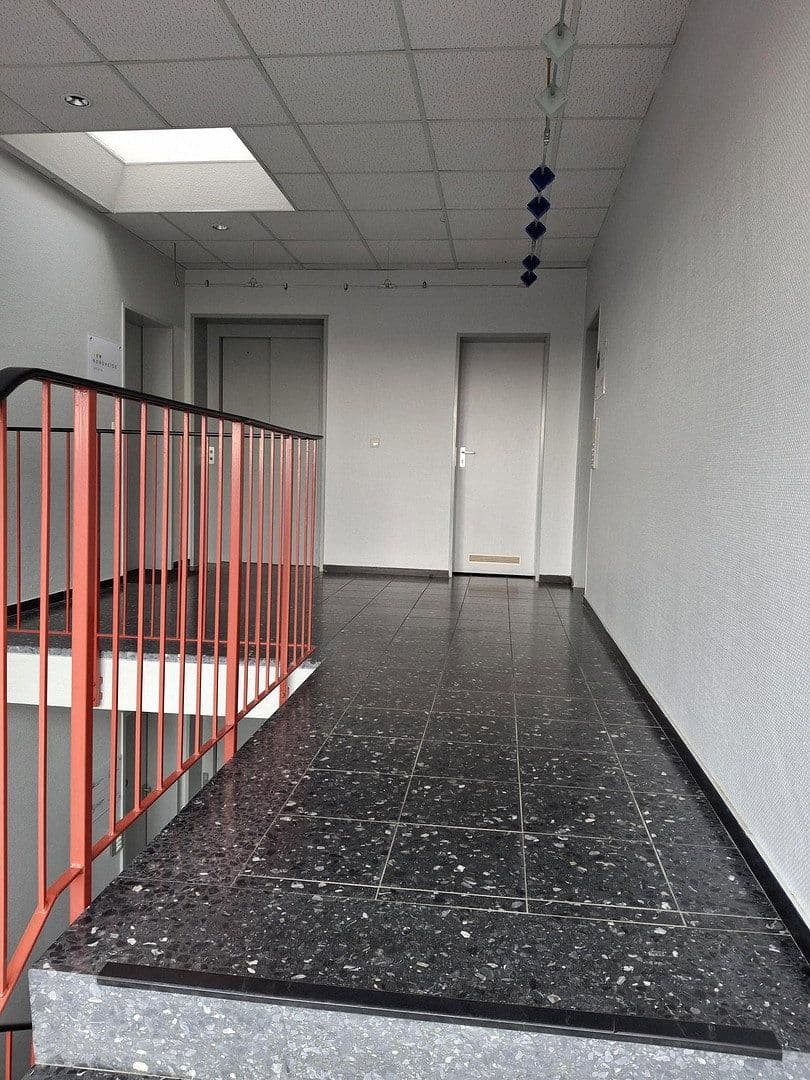Pronájem kanceláře 55 m², Oststrasse 122 B, Norderstedt, Šlesvicko-Holštýnsko Pronájem kanceláře 55 m², Oststrasse 122 B, Norderstedt, Šlesvicko-Holštýnsko