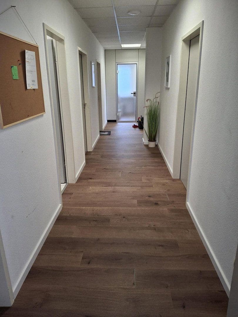 Pronájem kanceláře 55 m², Oststrasse 122 B, Norderstedt, Šlesvicko-Holštýnsko Pronájem kanceláře 55 m², Oststrasse 122 B, Norderstedt, Šlesvicko-Holštýnsko