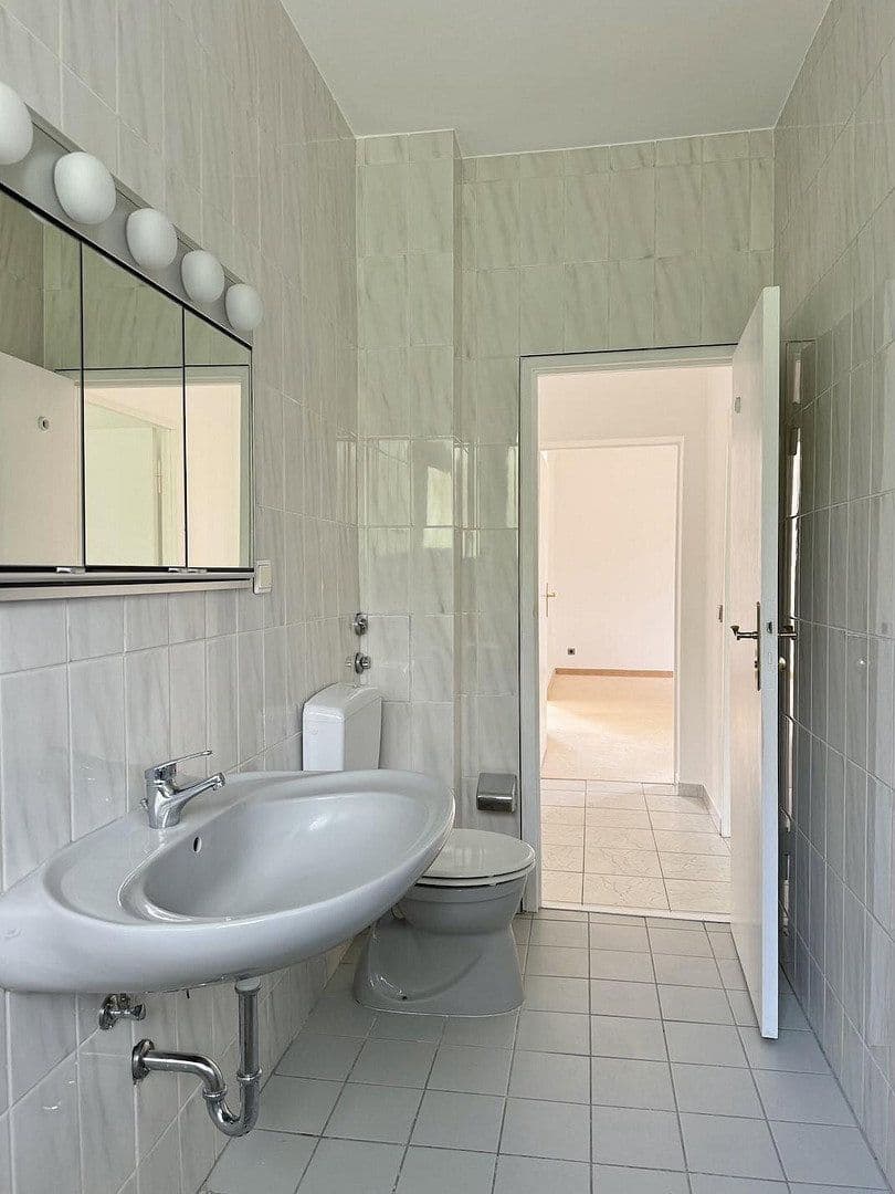 Prodej bytu 3+1 85 m², Berlin, Berlín Prodej bytu 3+1 85 m², Berlin, Berlín