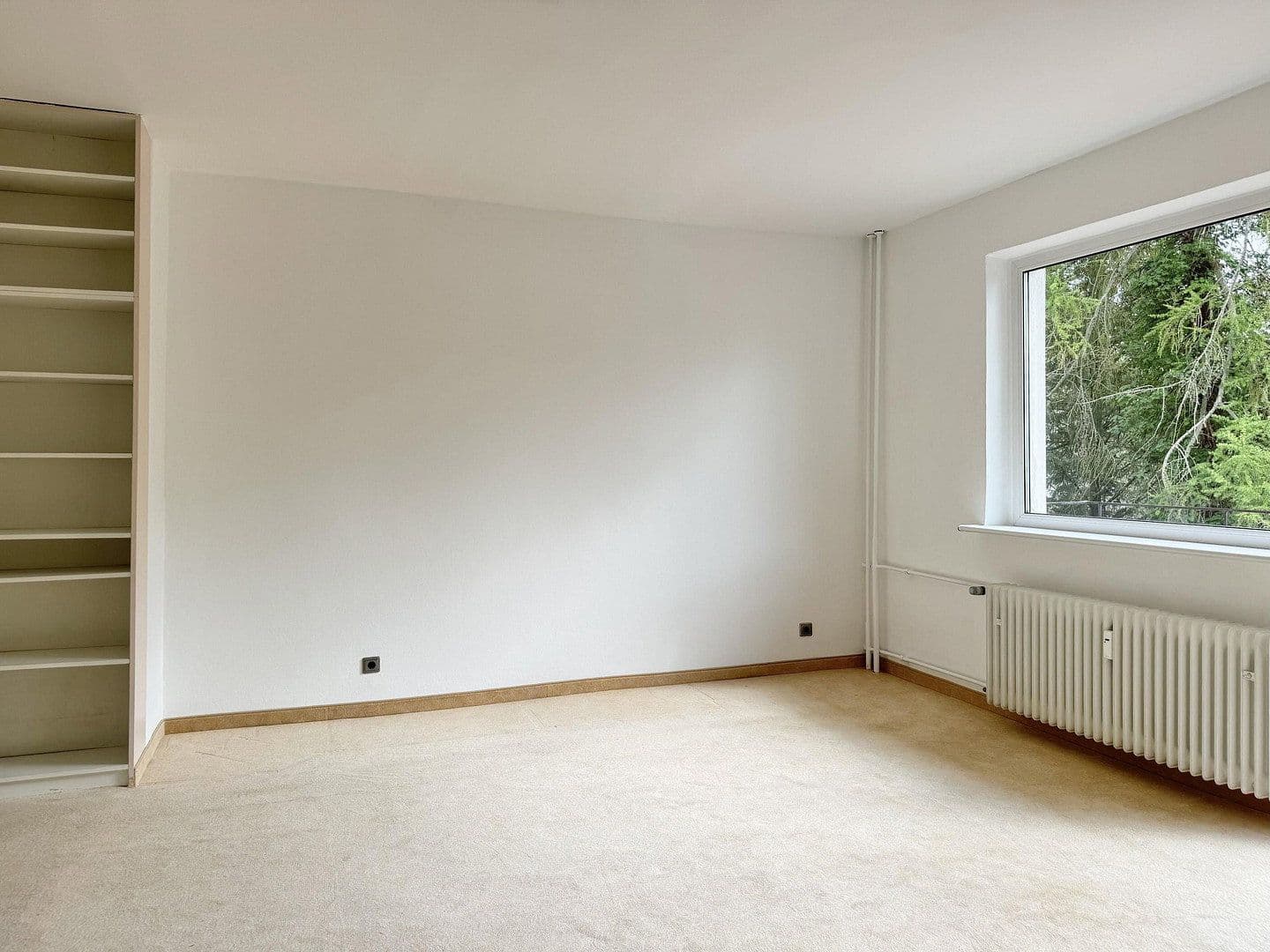 Prodej bytu 3+1 85 m², Berlin, Berlín Prodej bytu 3+1 85 m², Berlin, Berlín