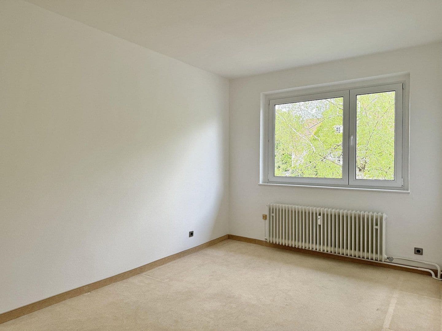 Prodej bytu 3+1 85 m², Berlin, Berlín Prodej bytu 3+1 85 m², Berlin, Berlín