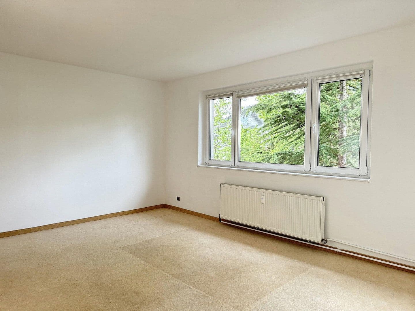 Prodej bytu 3+1 85 m², Berlin, Berlín Prodej bytu 3+1 85 m², Berlin, Berlín