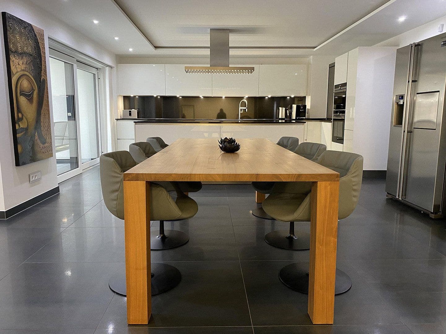 Pronájem bytu 6+1 304 m², Badstr. 131, Egloffstein, Bavorsko Pronájem bytu 6+1 304 m², Badstr. 131, Egloffstein, Bavorsko