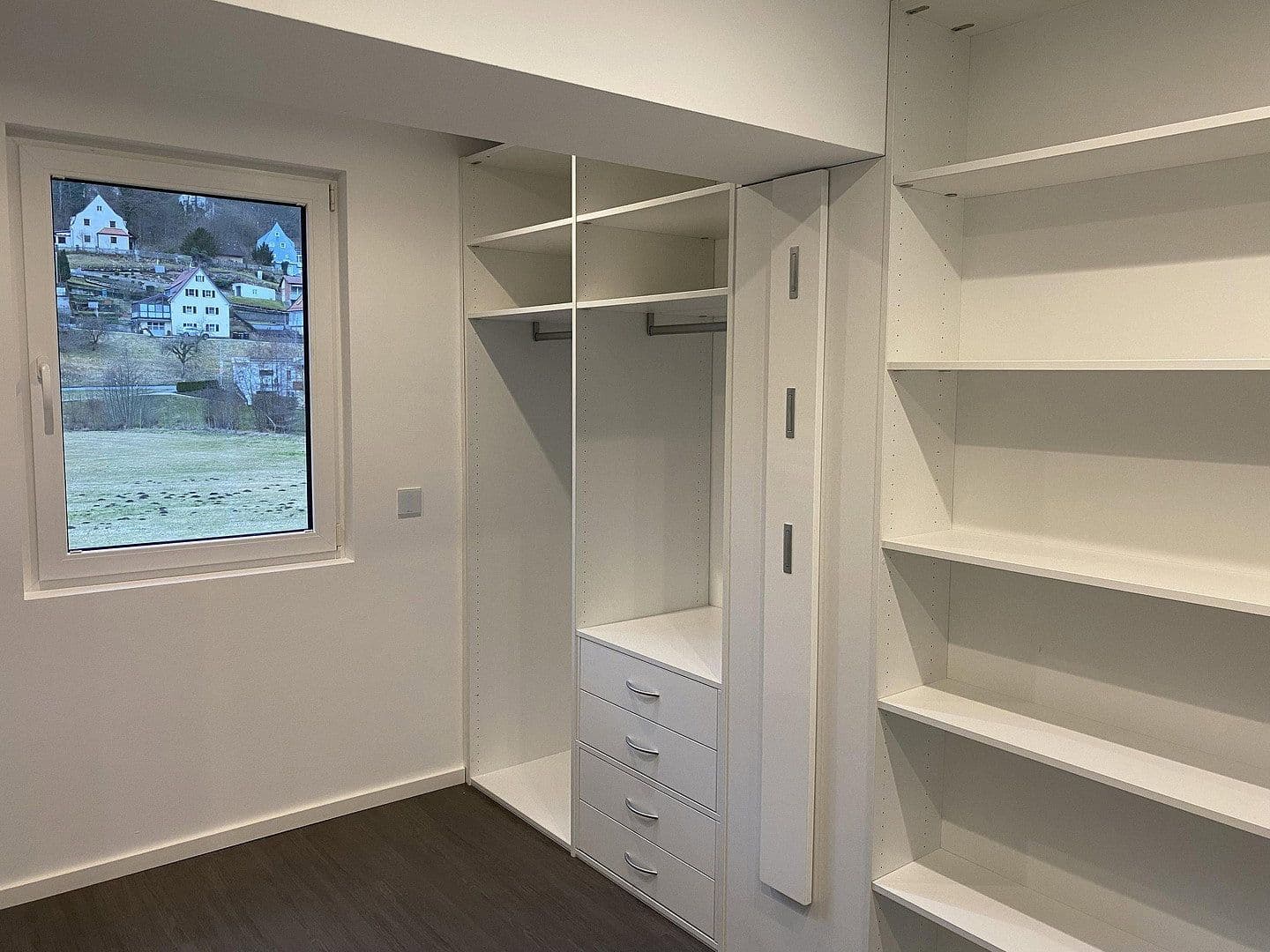 Pronájem bytu 6+1 304 m², Badstr. 131, Egloffstein, Bavorsko Pronájem bytu 6+1 304 m², Badstr. 131, Egloffstein, Bavorsko