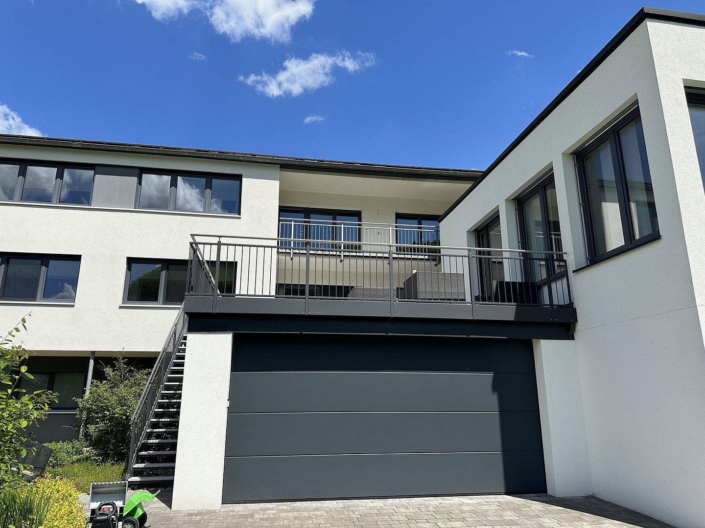 Pronájem bytu 6+1 304 m², Badstr. 131, Egloffstein, Bavorsko Pronájem bytu 6+1 304 m², Badstr. 131, Egloffstein, Bavorsko