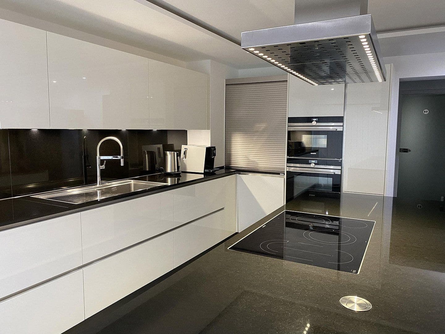 Pronájem bytu 6+1 304 m², Badstr. 131, Egloffstein, Bavorsko Pronájem bytu 6+1 304 m², Badstr. 131, Egloffstein, Bavorsko