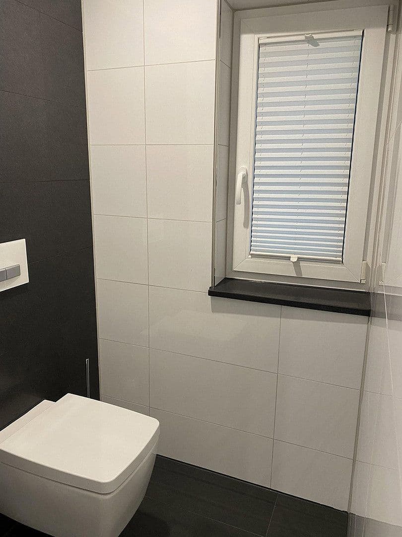 Pronájem bytu 6+1 304 m², Badstr. 131, Egloffstein, Bavorsko Pronájem bytu 6+1 304 m², Badstr. 131, Egloffstein, Bavorsko