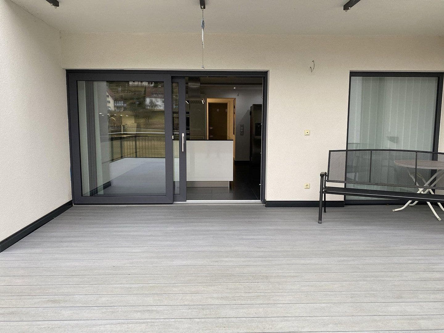 Pronájem bytu 6+1 304 m², Badstr. 131, Egloffstein, Bavorsko Pronájem bytu 6+1 304 m², Badstr. 131, Egloffstein, Bavorsko
