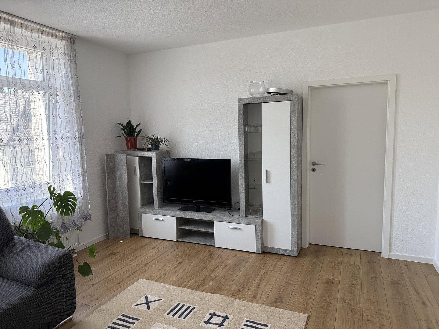 Pronájem bytu 3+1 80 m², Osnabrück, Dolní Sasko Pronájem bytu 3+1 80 m², Osnabrück, Dolní Sasko