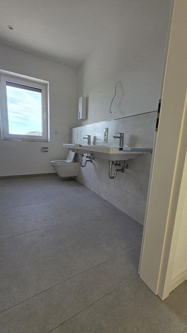 Pronájem bytu 4+1 114 m², Trier, Porýní-Falc Pronájem bytu 4+1 114 m², Trier, Porýní-Falc