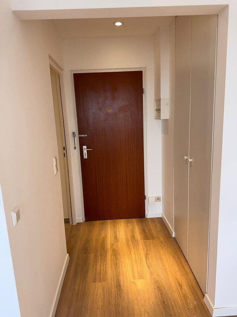 Pronájem bytu 1+1 25 m², Liebigstrasse 12, Karlsruhe, Bádensko-Württembersko Pronájem bytu 1+1 25 m², Liebigstrasse 12, Karlsruhe, Bádensko-Württembersko