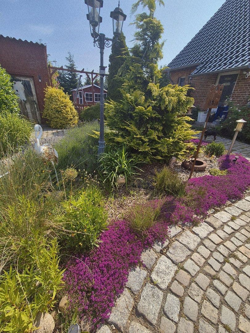 Prodej domu 195 m², pozemek 2.069 m², Gorlosen, Mecklenburg-Vorpommern Prodej domu 195 m², pozemek 2.069 m², Gorlosen, Mecklenburg-Vorpommern