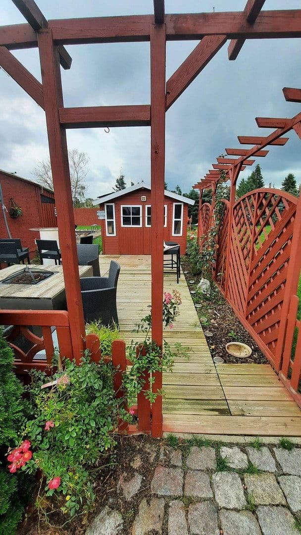 Prodej domu 195 m², pozemek 2.069 m², Gorlosen, Mecklenburg-Vorpommern Prodej domu 195 m², pozemek 2.069 m², Gorlosen, Mecklenburg-Vorpommern