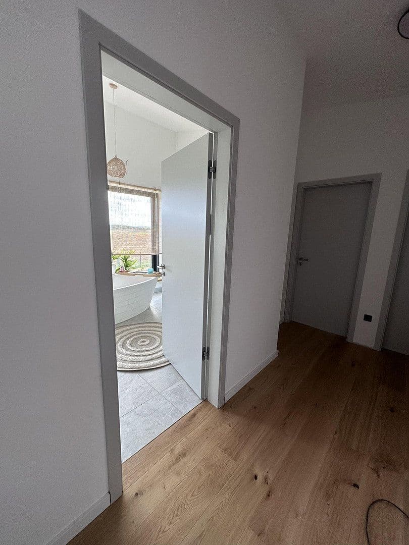 Prodej domu 157 m², pozemek 737 m², Sulzheim, Bavorsko Prodej domu 157 m², pozemek 737 m², Sulzheim, Bavorsko