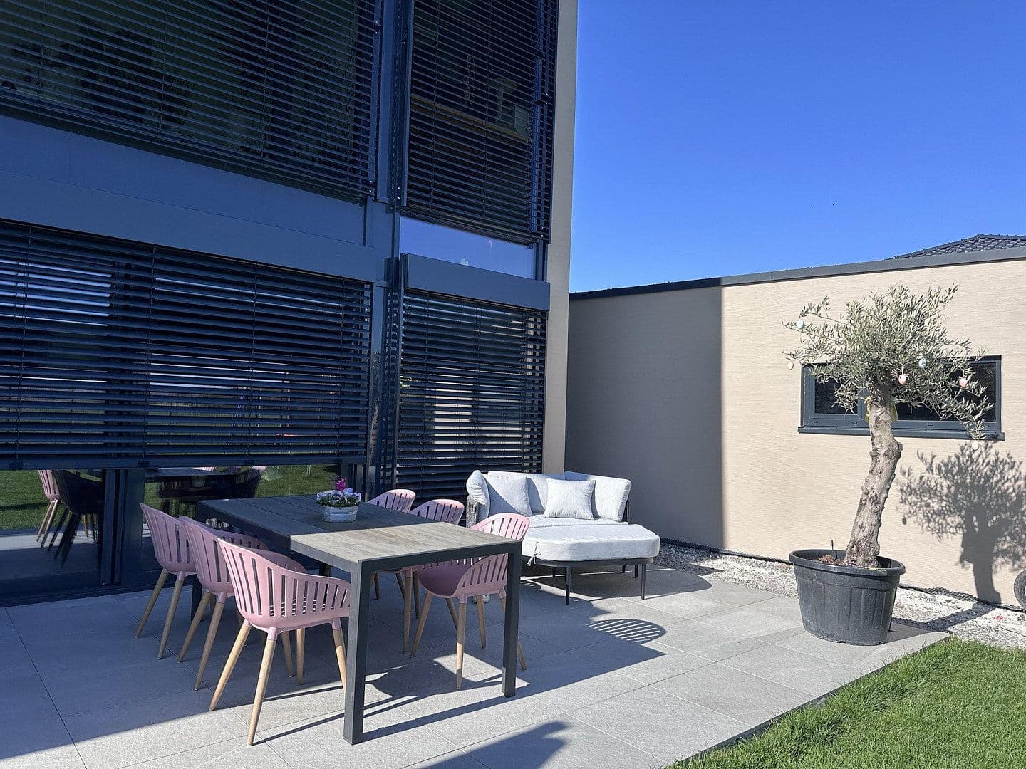 Prodej domu 157 m², pozemek 737 m², Sulzheim, Bavorsko Prodej domu 157 m², pozemek 737 m², Sulzheim, Bavorsko