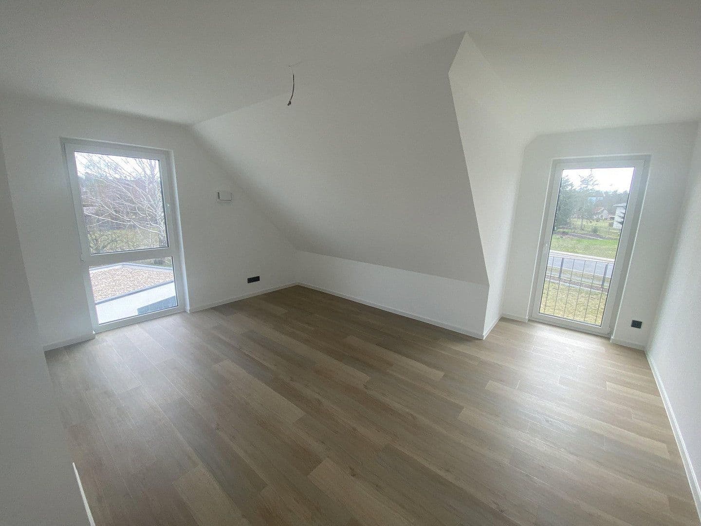 Prodej domu 151 m², pozemek 980 m², Ponnsdorfer Weg 4 A, Sonnewalde, Braniborsko Prodej domu 151 m², pozemek 980 m², Ponnsdorfer Weg 4 A, Sonnewalde, Braniborsko