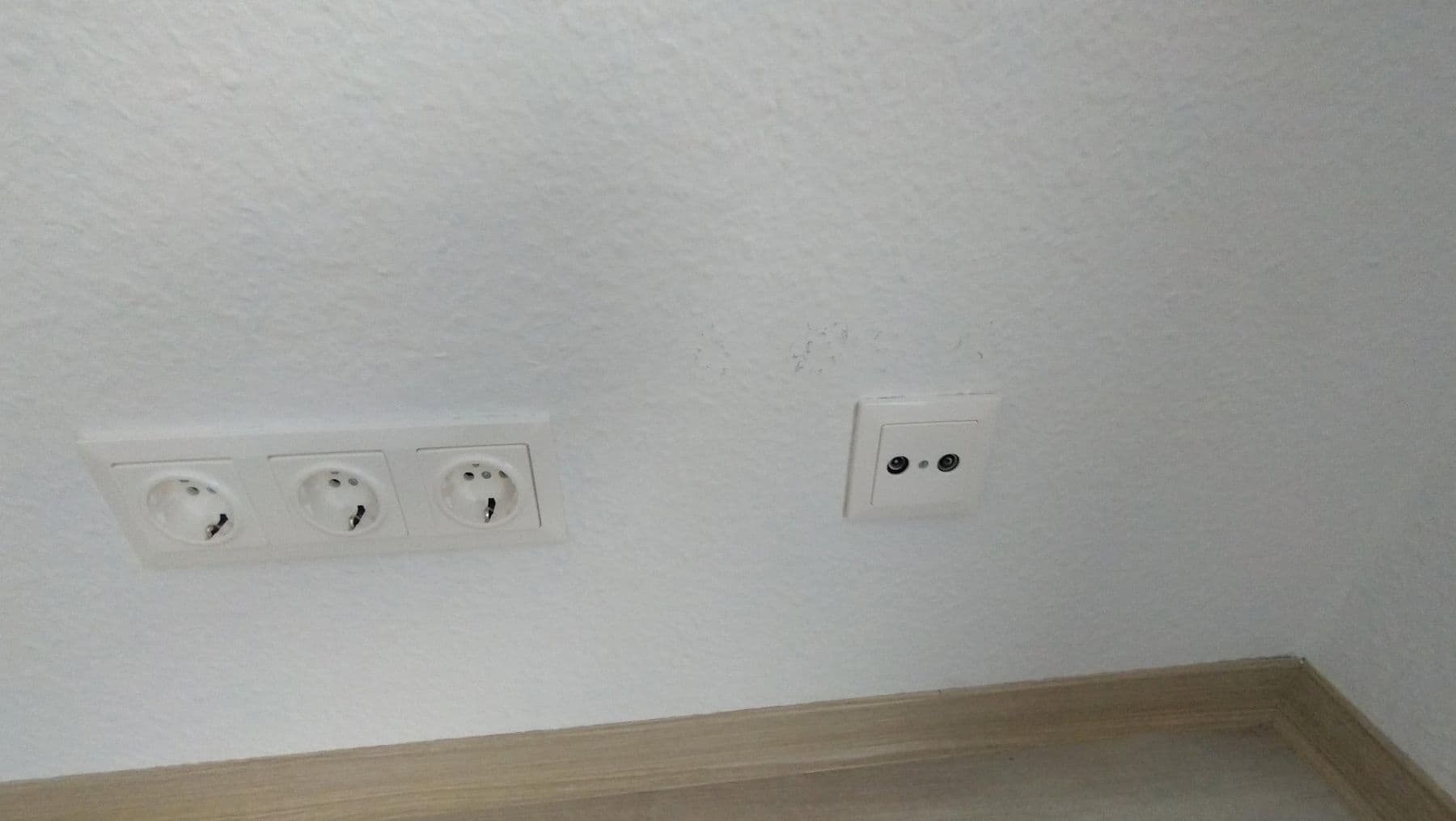 Pronájem bytu 2+1 52 m², Annaberger Str 165, Chemnitz, Sasko Pronájem bytu 2+1 52 m², Annaberger Str 165, Chemnitz, Sasko