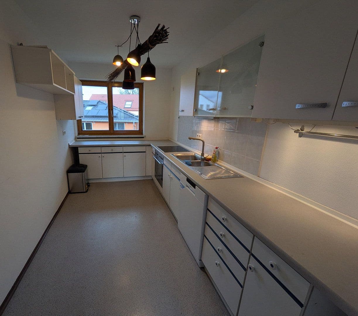 Prodej bytu 2+1 60 m², Margaretenstr., 46a, Krailling, Bavorsko Prodej bytu 2+1 60 m², Margaretenstr., 46a, Krailling, Bavorsko