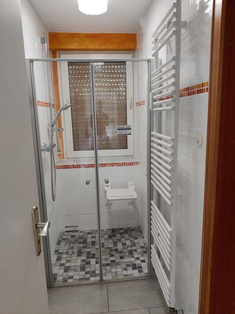 Prodej domu 530 m², pozemek 1.727 m², Kükenbrucherstr 24, Extertal, Severní Porýní-Vestfálsko Prodej domu 530 m², pozemek 1.727 m², Kükenbrucherstr 24, Extertal, Severní Porýní-Vestfálsko