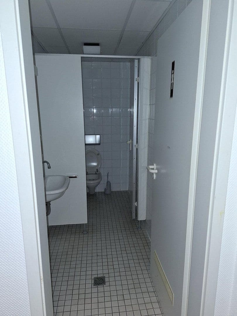 Pronájem nebytového prostoru 344 m², Am Schloßplatz 2, Sankt Wendel, Země Sársko Pronájem nebytového prostoru 344 m², Am Schloßplatz 2, Sankt Wendel, Země Sársko
