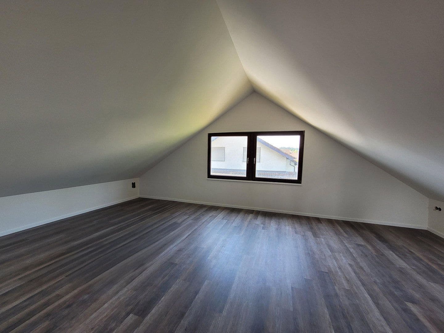 Prodej domu 170 m², pozemek 650 m², Breslauerstraße 48, Mengen, Bádensko-Württembersko Prodej domu 170 m², pozemek 650 m², Breslauerstraße 48, Mengen, Bádensko-Württembersko