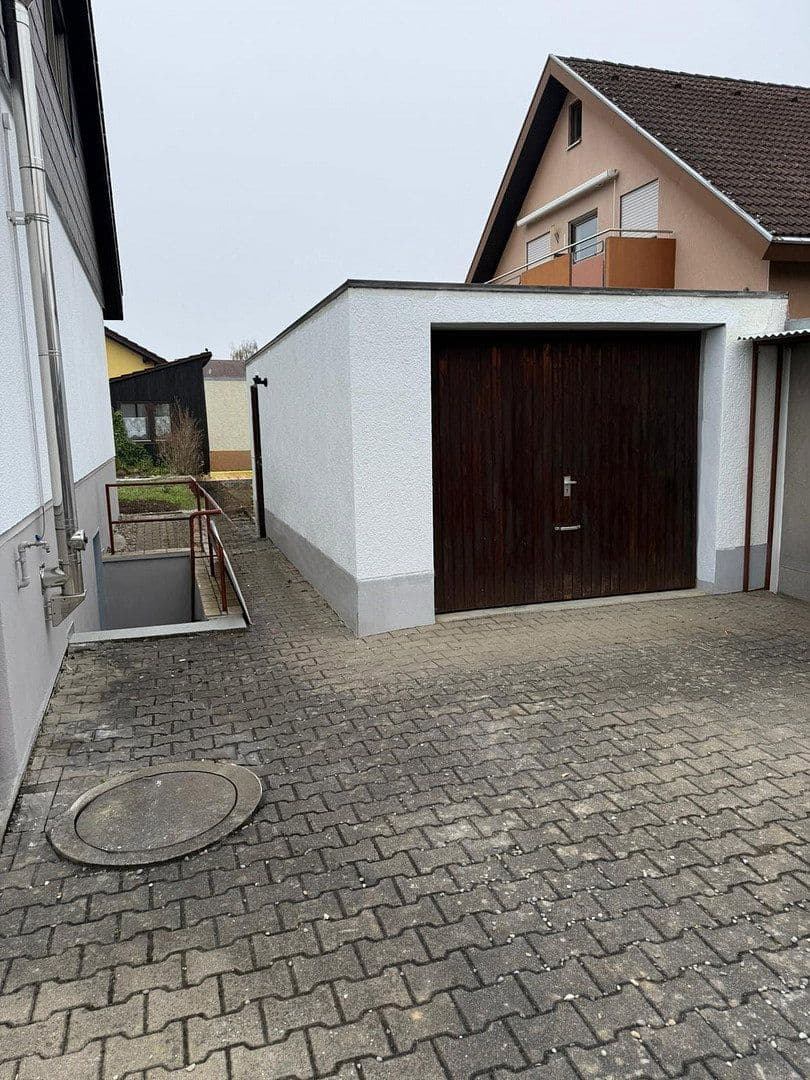 Prodej domu 170 m², pozemek 650 m², Breslauerstraße 48, Mengen, Bádensko-Württembersko Prodej domu 170 m², pozemek 650 m², Breslauerstraße 48, Mengen, Bádensko-Württembersko