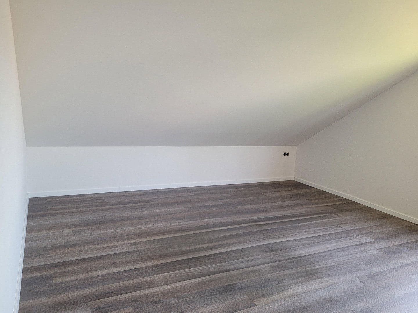 Prodej domu 170 m², pozemek 650 m², Breslauerstraße 48, Mengen, Bádensko-Württembersko Prodej domu 170 m², pozemek 650 m², Breslauerstraße 48, Mengen, Bádensko-Württembersko