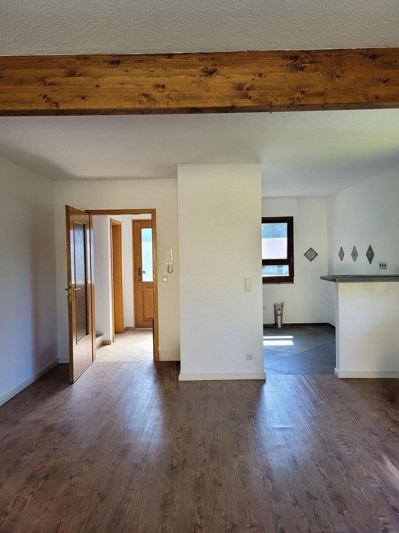 Prodej domu 170 m², pozemek 650 m², Breslauerstraße 48, Mengen, Bádensko-Württembersko Prodej domu 170 m², pozemek 650 m², Breslauerstraße 48, Mengen, Bádensko-Württembersko
