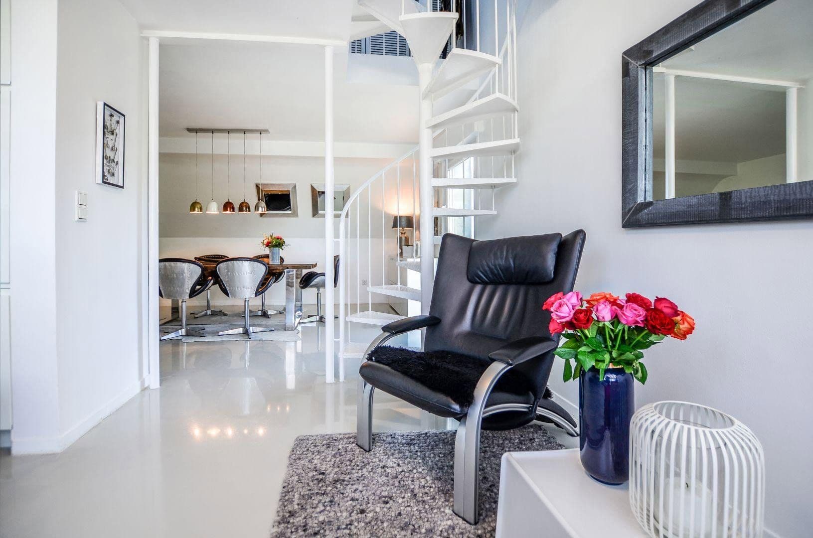 Prodej domu 220 m², pozemek 455 m², Jakob-Eulerstr.34, Bergisch Gladbach, Severní Porýní-Vestfálsko Prodej domu 220 m², pozemek 455 m², Jakob-Eulerstr.34, Bergisch Gladbach, Severní Porýní-Vestfálsko