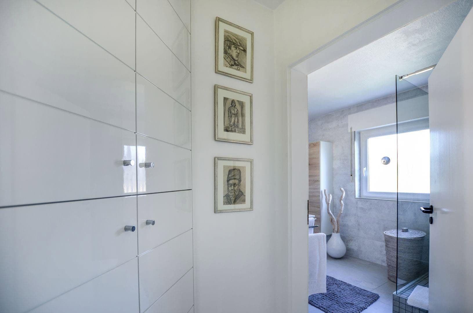 Prodej domu 220 m², pozemek 455 m², Jakob-Eulerstr.34, Bergisch Gladbach, Severní Porýní-Vestfálsko Prodej domu 220 m², pozemek 455 m², Jakob-Eulerstr.34, Bergisch Gladbach, Severní Porýní-Vestfálsko